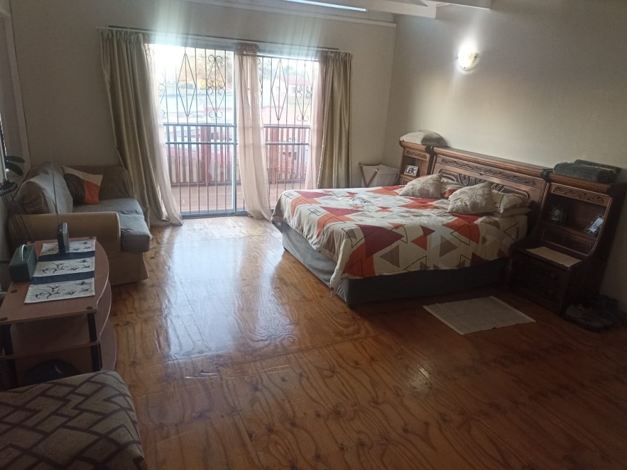 4 Bedroom Property for Sale in Heiderand Western Cape